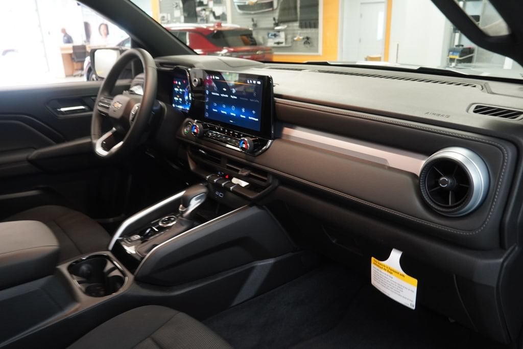 2026 Chevrolet Colorado LT - Photo 28