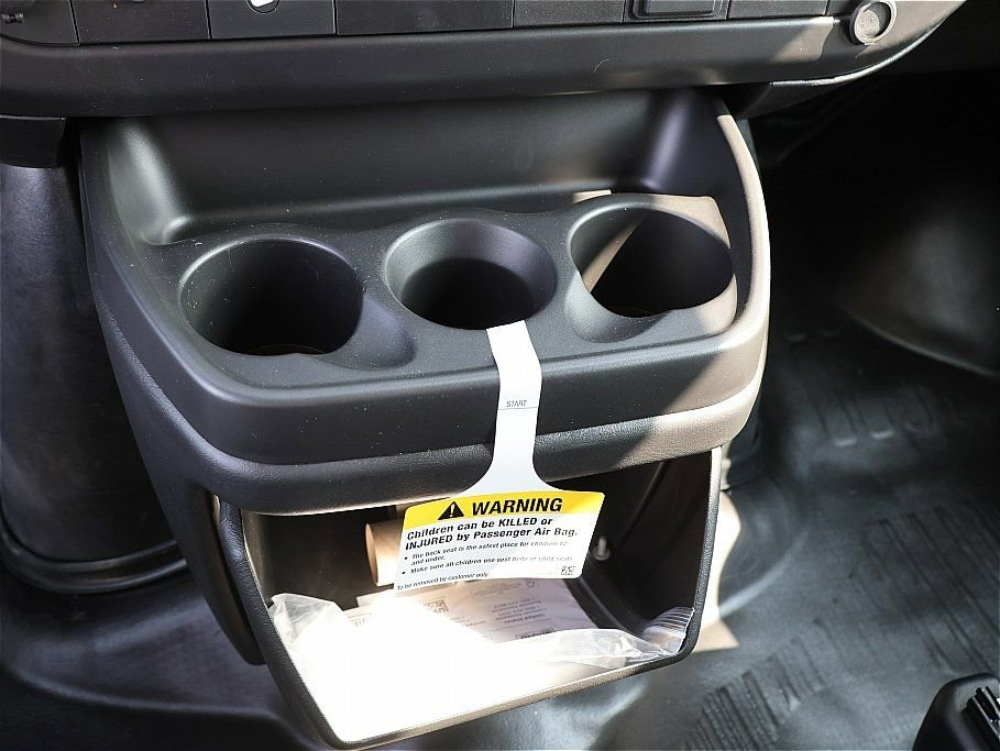 2025 Chevrolet Express Cargo Work Van - Photo 33