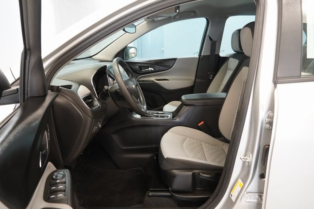 Used 2020 Chevrolet Equinox LS SUV