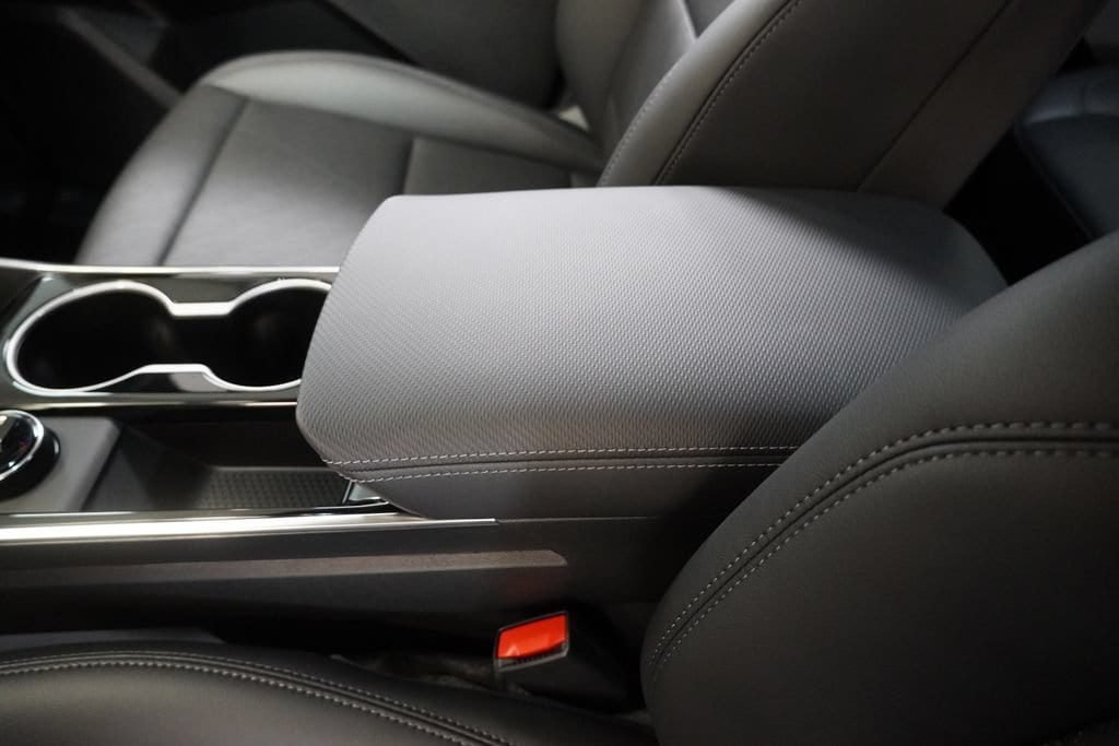 2027 Chevrolet Equinox LT - Photo 22