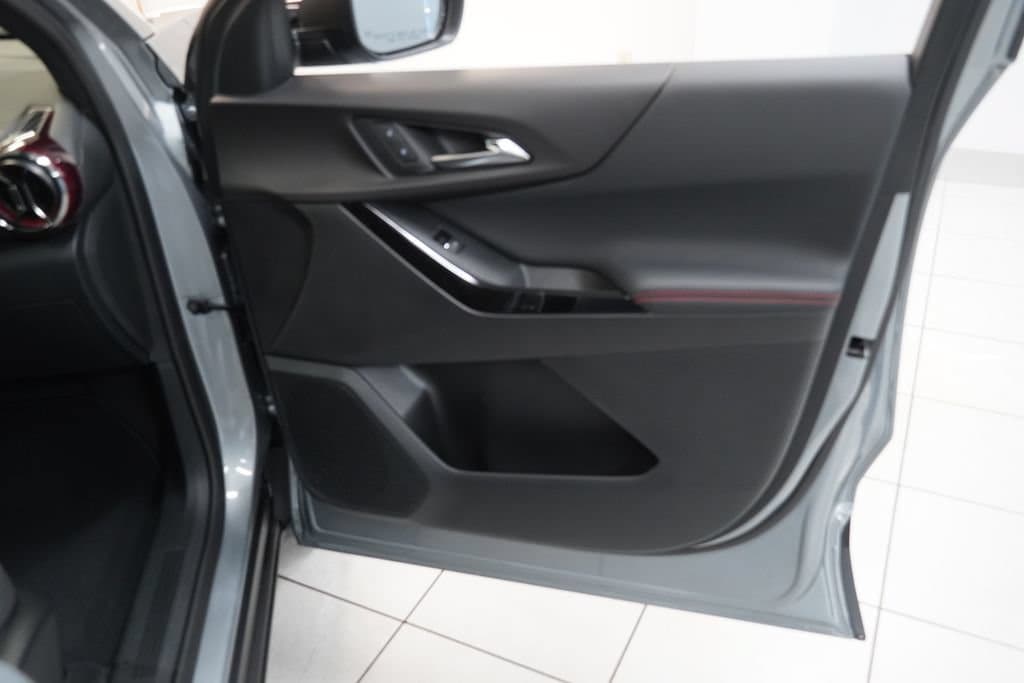 2027 Chevrolet Equinox RS - Photo 28