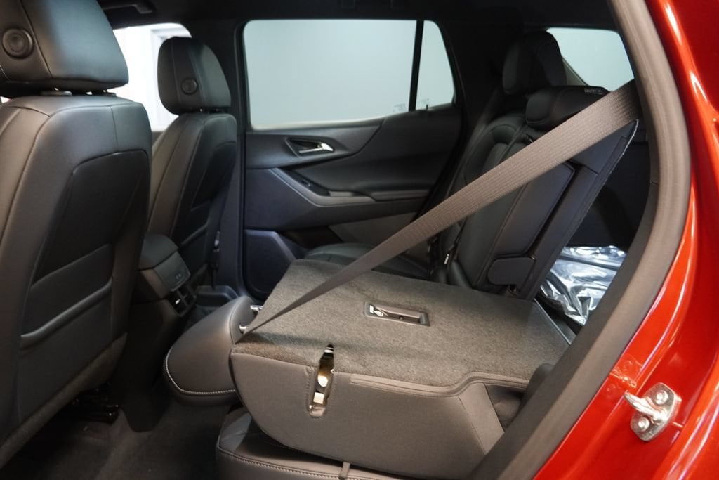 2027 Chevrolet Equinox LT - Photo 29