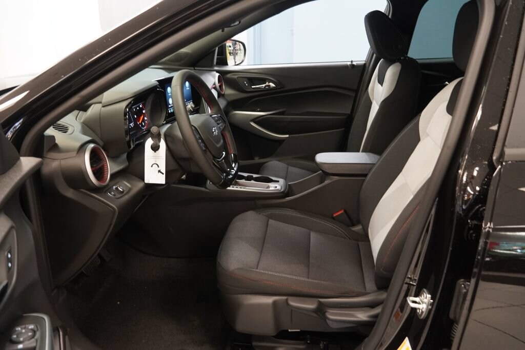 New 2026 Chevrolet Trax 1RS SUV