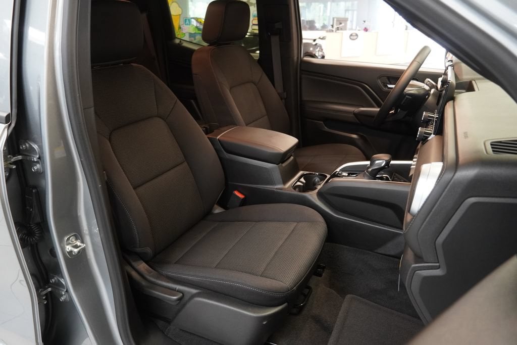 2026 Chevrolet Colorado LT - Photo 25