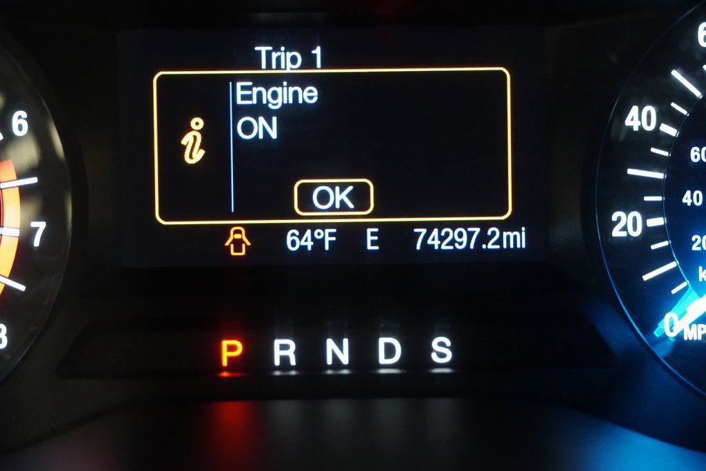 2017 Ford Edge SEL photo 4