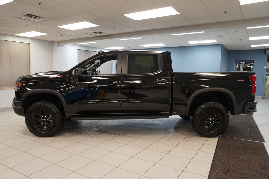 2026 Chevrolet Silverado 1500 ZR2 photo 2