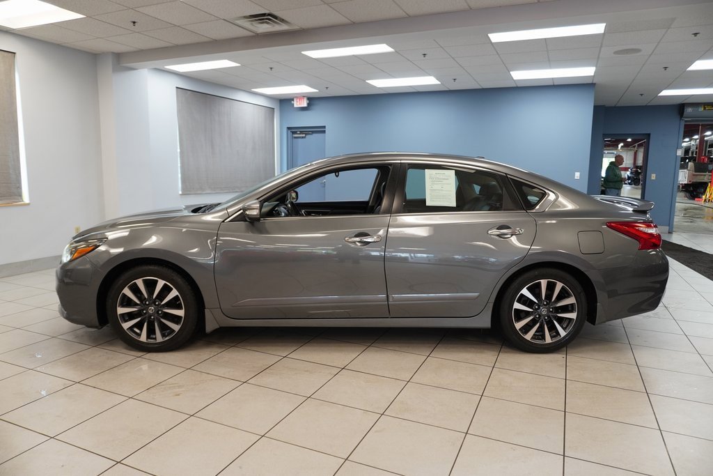 2016 Nissan Altima 2.5 SL photo 2