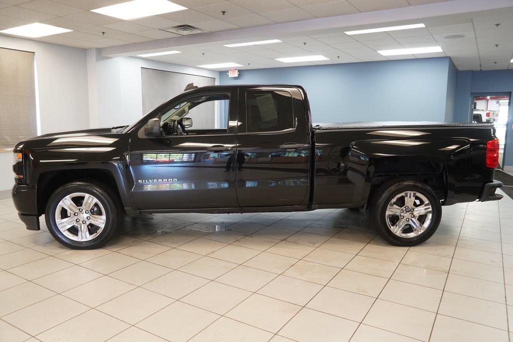 Used 2019 Chevrolet Silverado 1500 LD Custom with VIN 2GCRCMEC2K1187886 for sale in Strongsville, OH