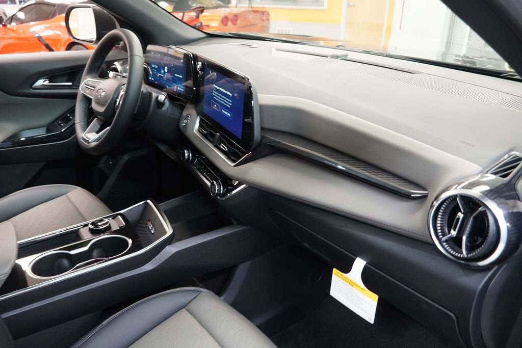 2026 Chevrolet Equinox LT - Photo 26