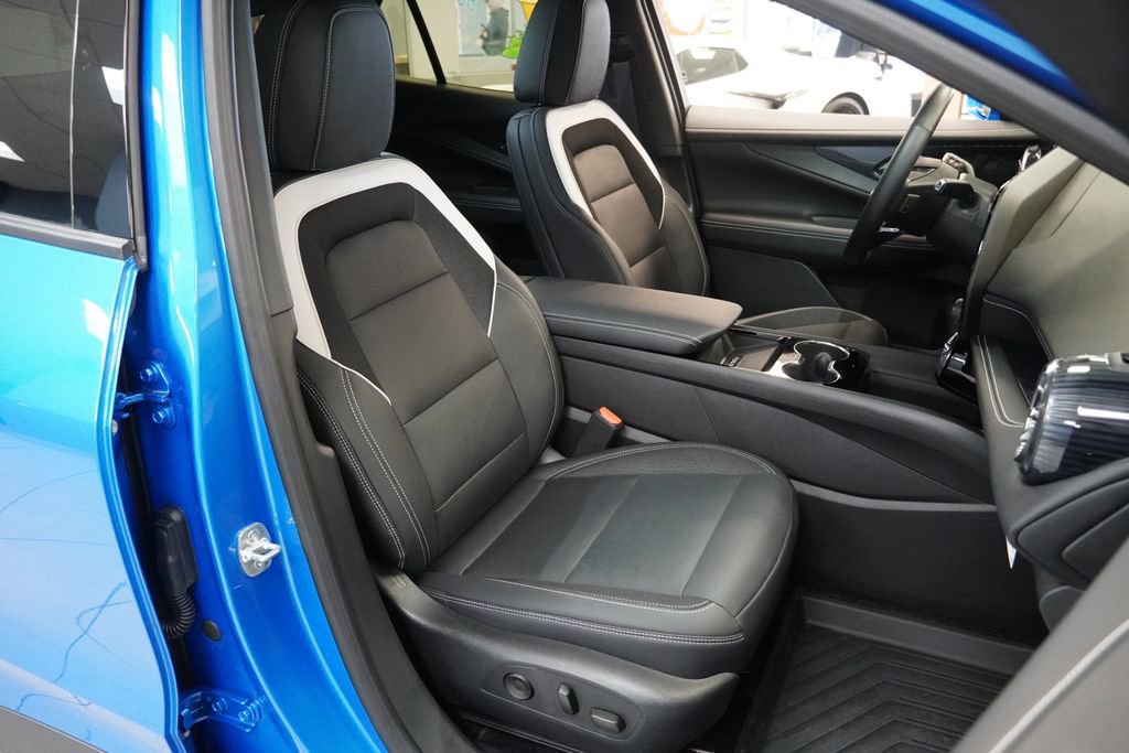 2025 Chevrolet Blazer EV LT - Photo 25