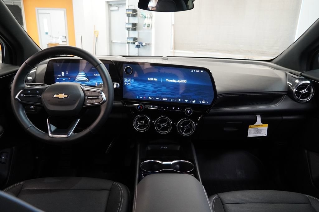 2025 Chevrolet Blazer EV LT - Photo 8