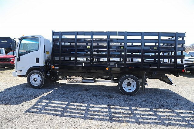 2025 Chevrolet Silverado 4500HD photo 2