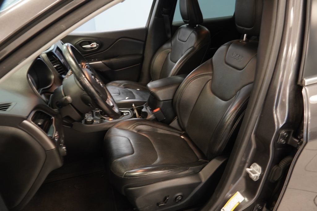 Used 2019 Jeep Cherokee Limited 4x4 SUV