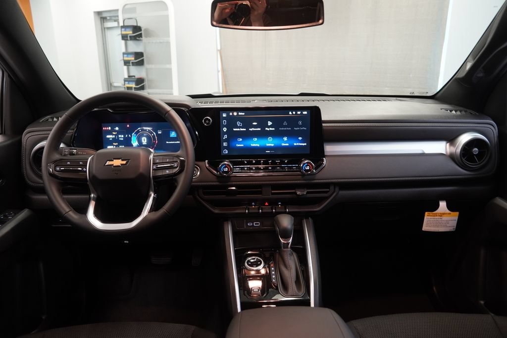 2026 Chevrolet Colorado LT - Photo 8