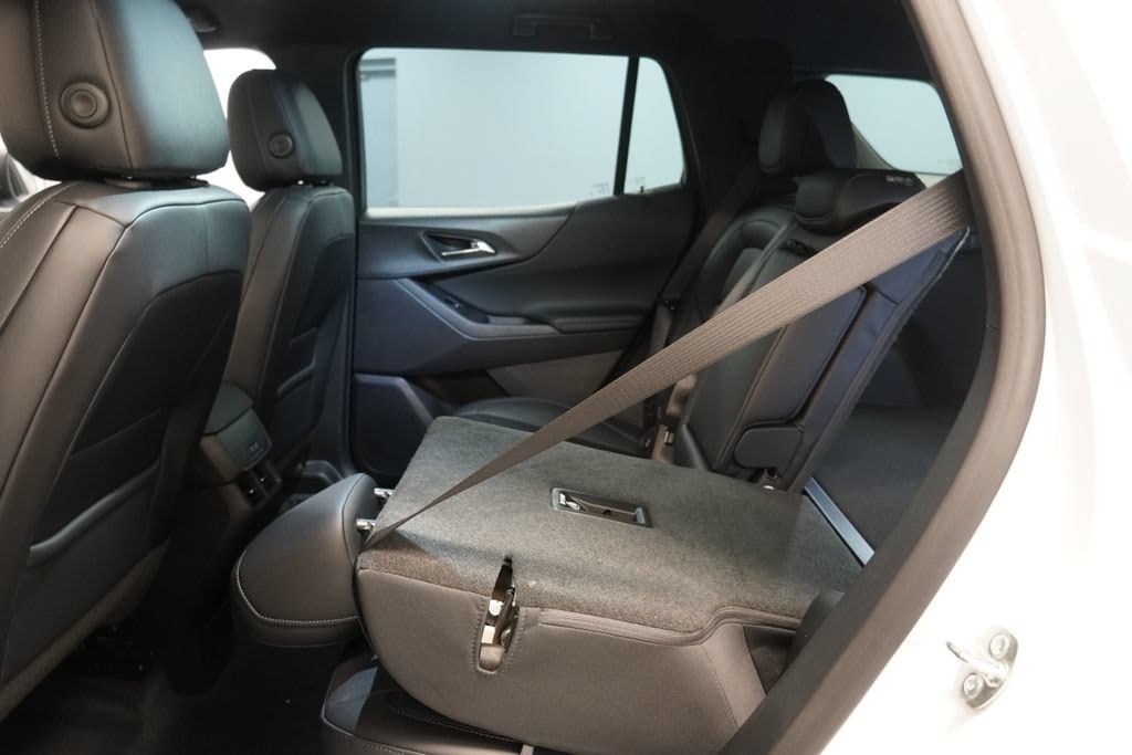 2027 Chevrolet Equinox LT - Photo 29