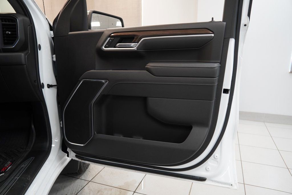 2025 Chevrolet Silverado 1500 LT - Photo 24