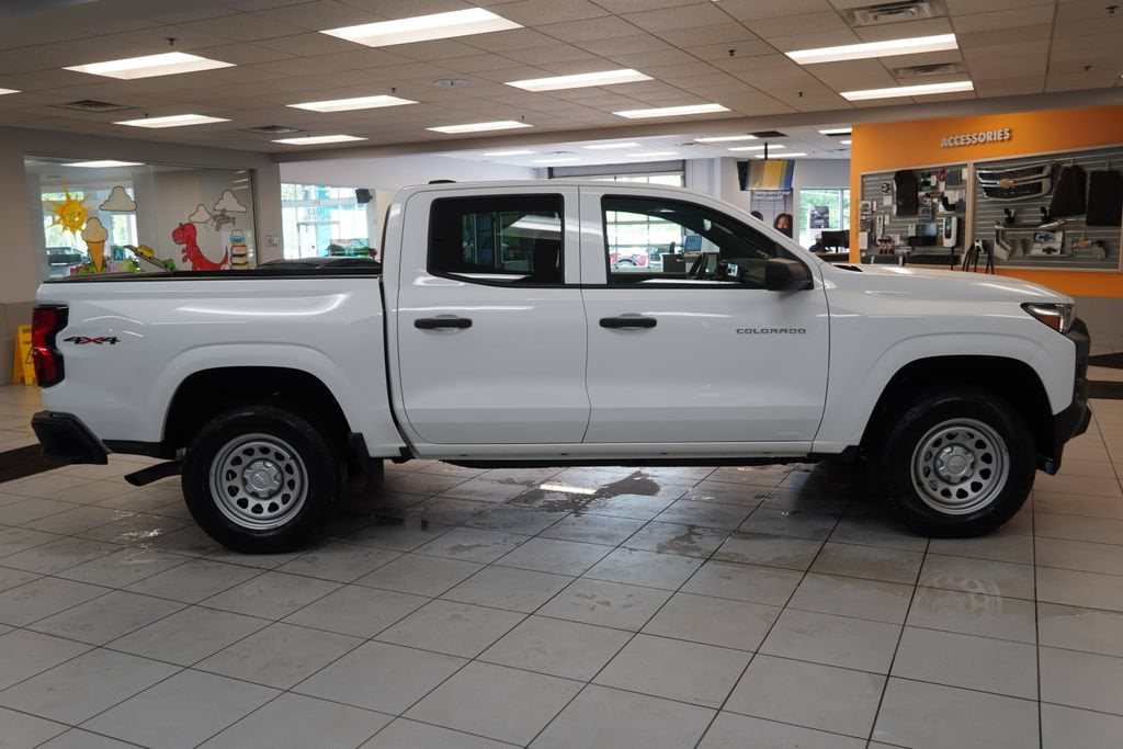 2026 Chevrolet Colorado Work Truck - Photo 11