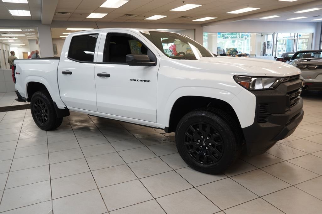 2026 Chevrolet Colorado Work Truck - Photo 13