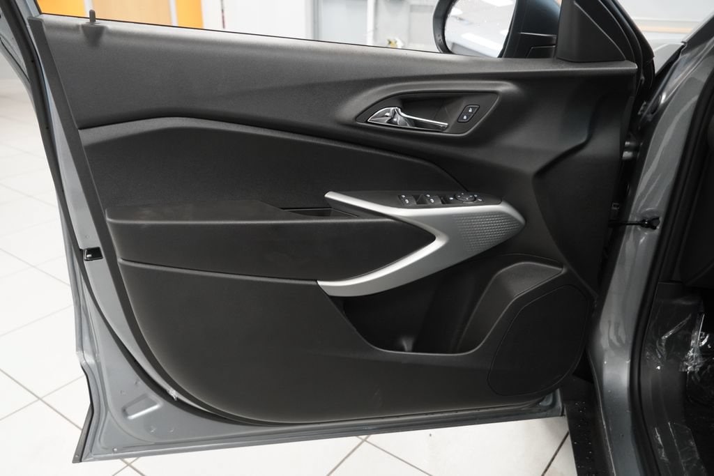 2026 Chevrolet Trax LS - Photo 15