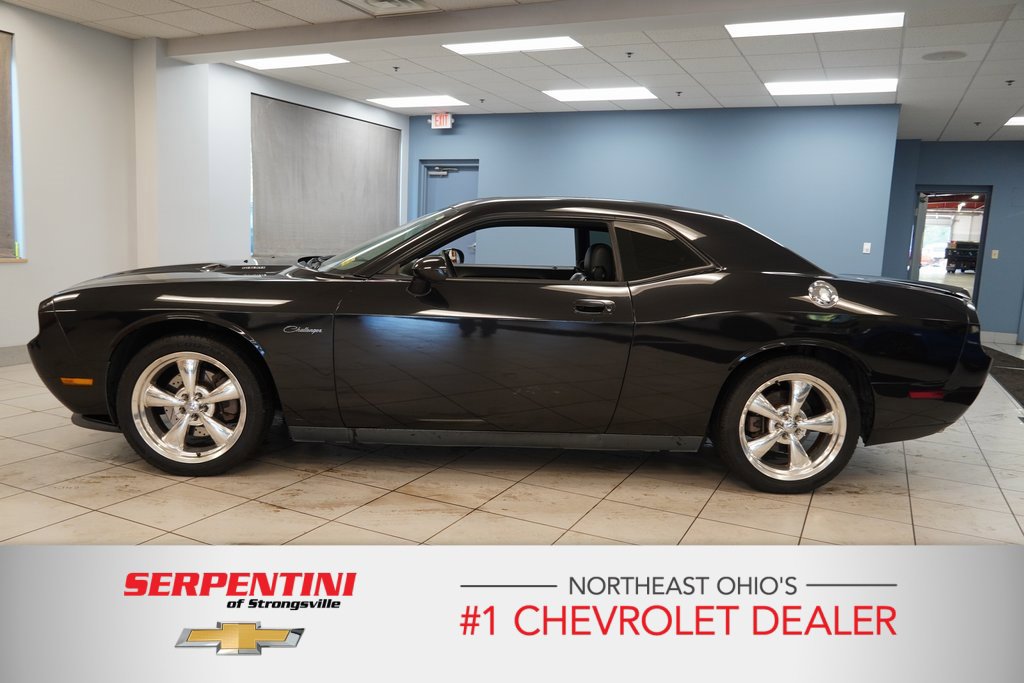 2010 Dodge Challenger R/T photo 3