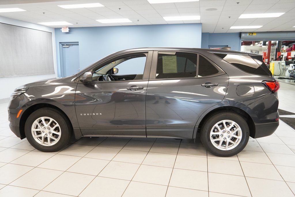 Used 2022 Chevrolet Equinox LS with VIN 3GNAXSEV8NS206660 for sale in Strongsville, OH