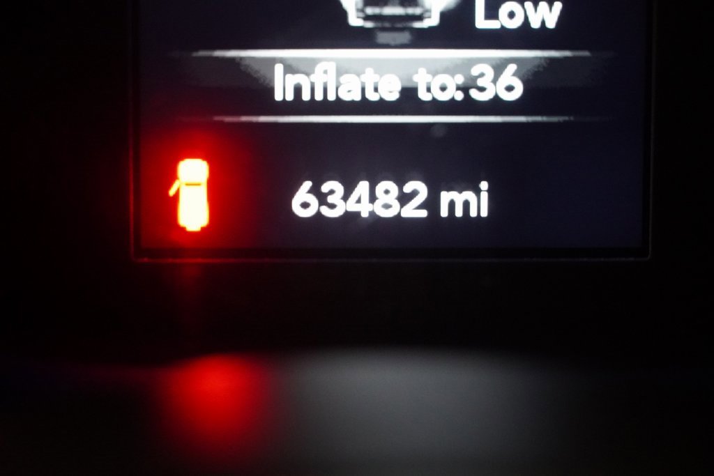 2018 Jeep Wrangler Sport S photo 4