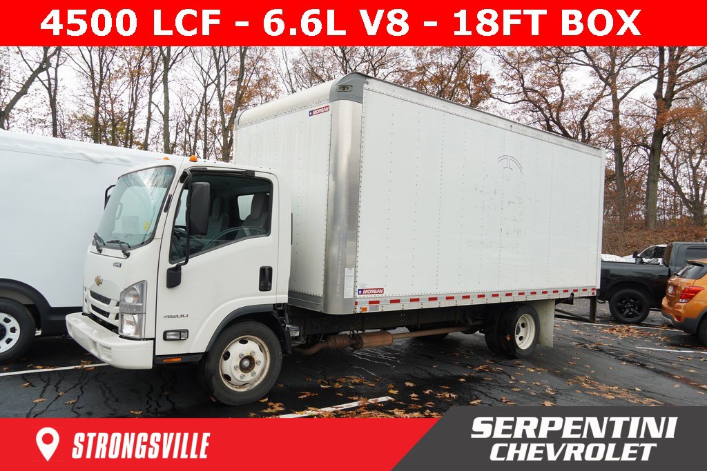 2022 Chevrolet Low Cab Forward Base's photo