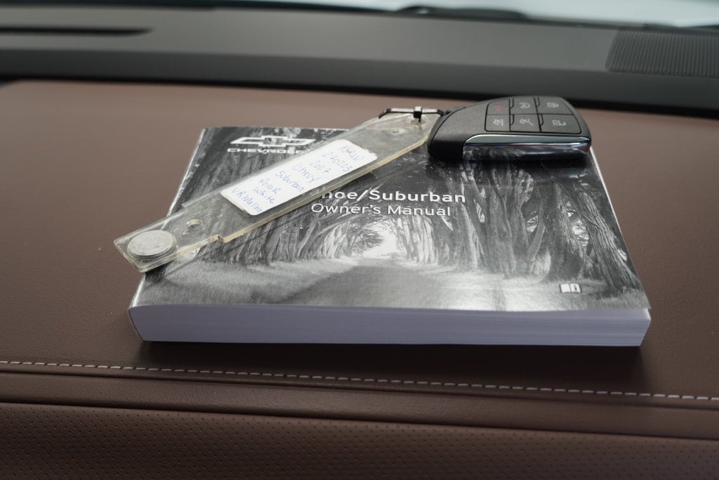 2027 Chevrolet Suburban High Country - Photo 44