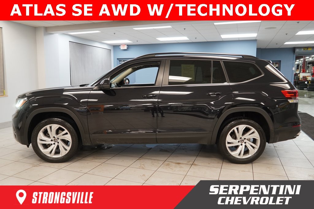 2021 Volkswagen Atlas SE Technology photo 2
