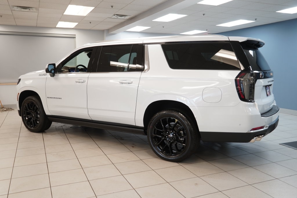 2027 Chevrolet Suburban High Country - Photo 7