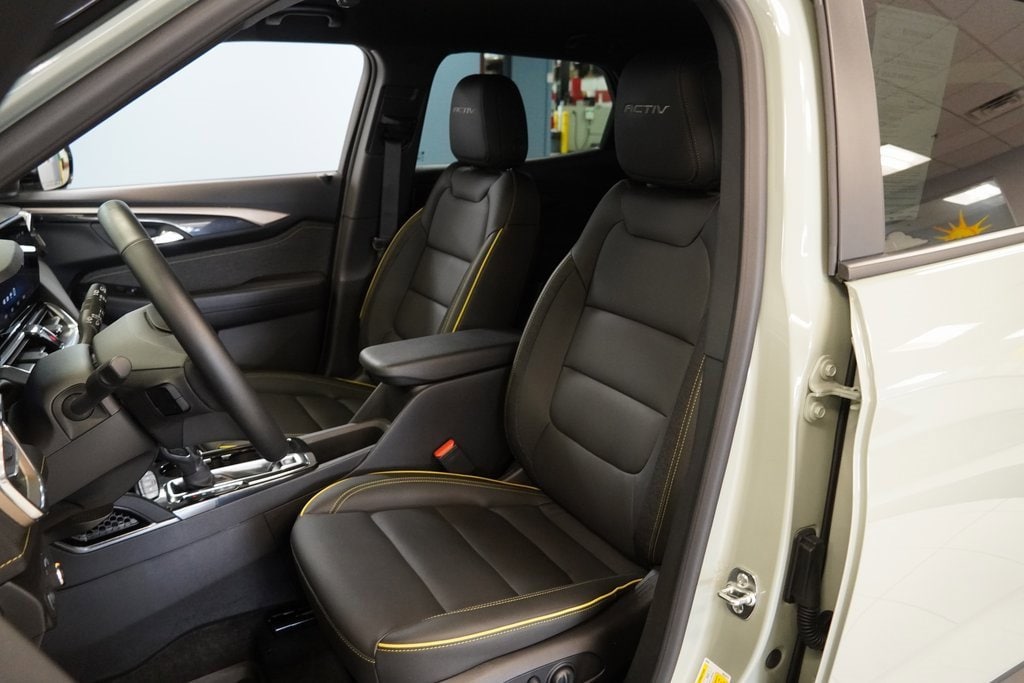 Used 2025 Chevrolet Trailblazer Activ SUV