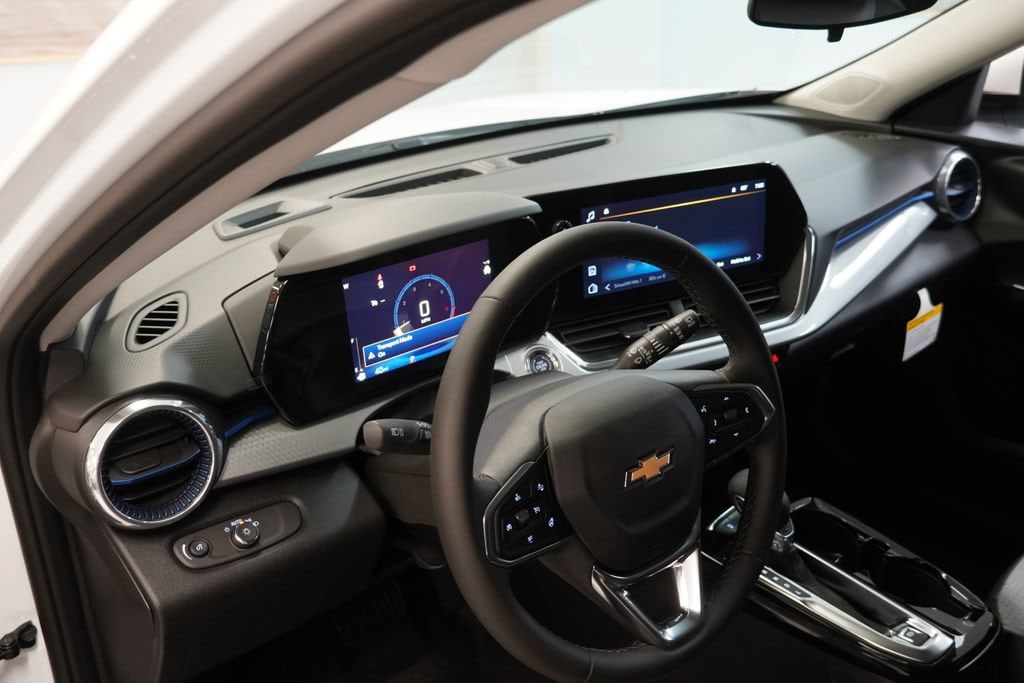 2026 Chevrolet Trax LT - Photo 6