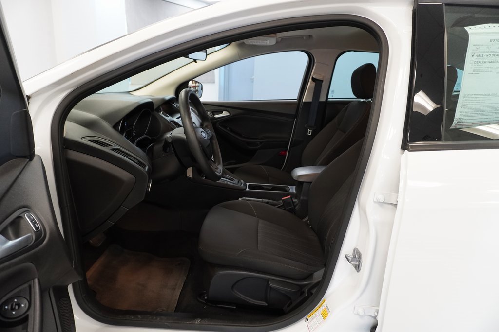 2016 Ford Focus SE photo 4