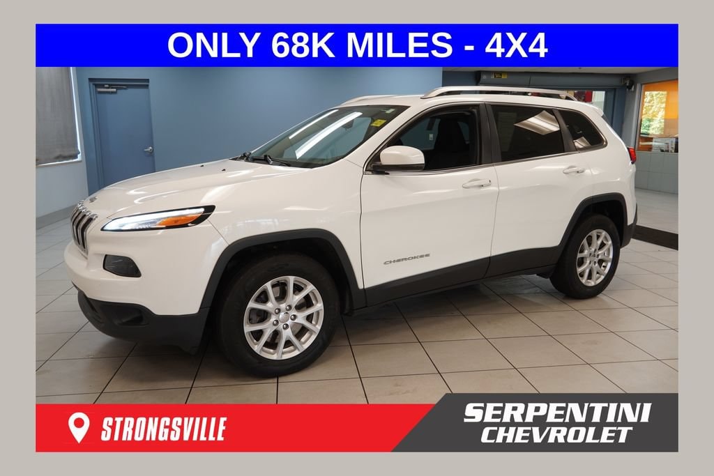 Used 2017 Jeep Cherokee Latitude 4x4 SUV
