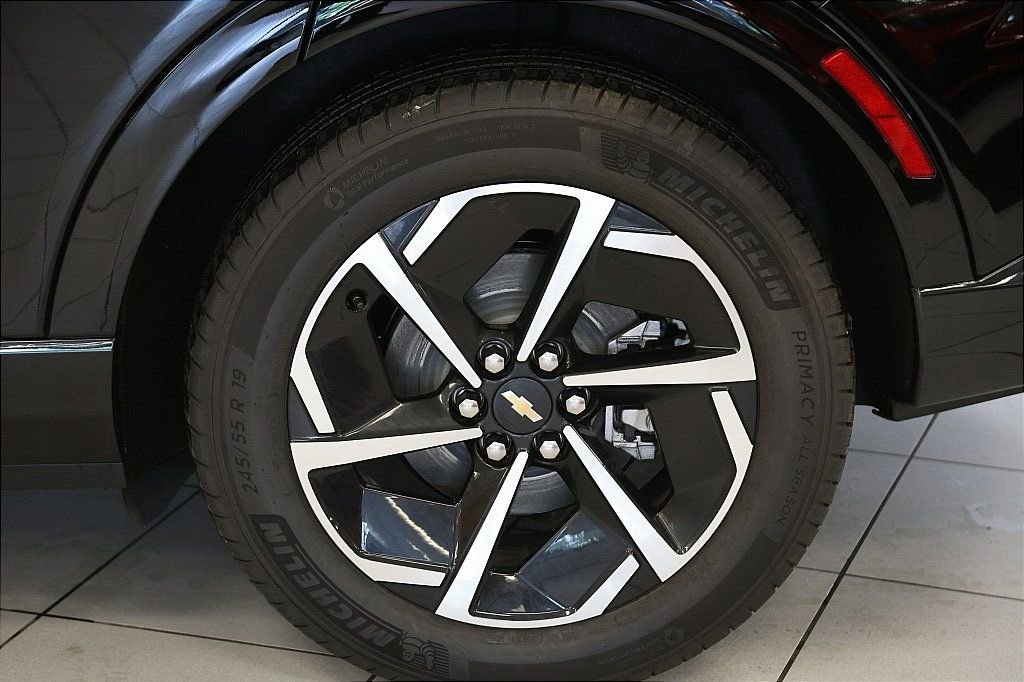 New 2025 Chevrolet Equinox EV LT SUV