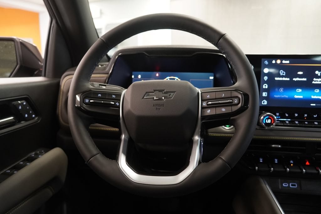 2026 Chevrolet Colorado ZR2 - Photo 18