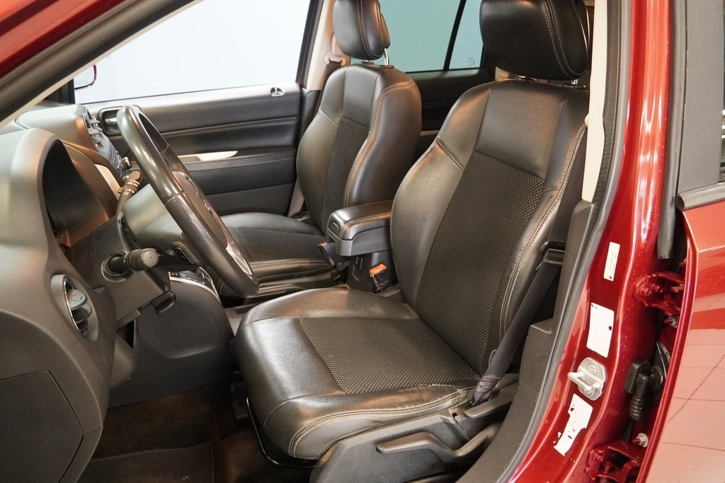 Used 2015 Jeep Compass Latitude SUV