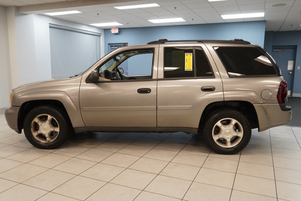 Used 2007 Chevrolet TrailBlazer LS with VIN 1GNDT13S972231495 for sale in Strongsville, OH