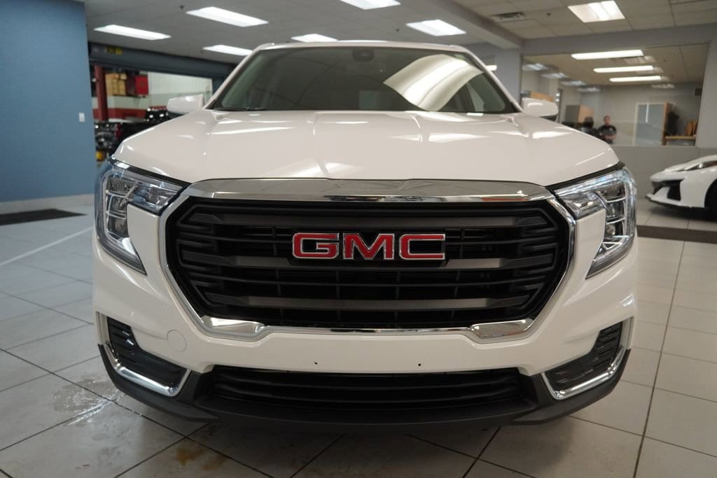 2024 GMC Terrain SLE - Photo 14