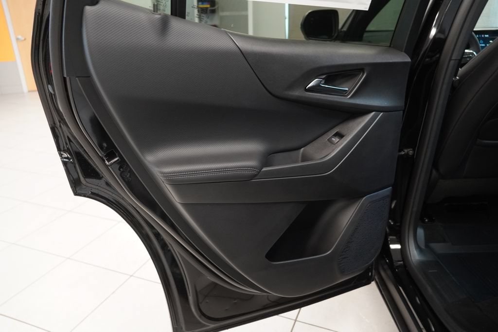 2027 Chevrolet Equinox LT - Photo 27