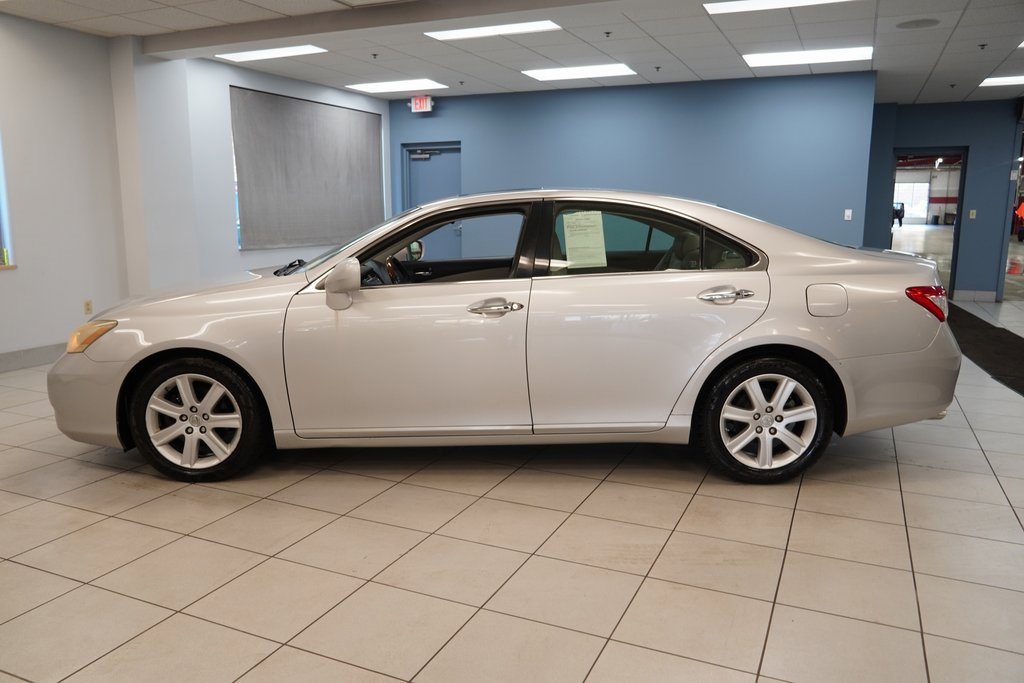 Used 2007 Lexus ES 350 with VIN JTHBJ46G472091157 for sale in Strongsville, OH