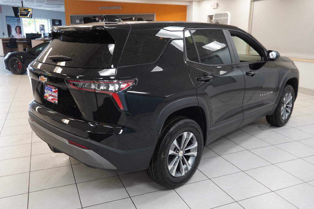 2027 Chevrolet Equinox LT - Photo 11