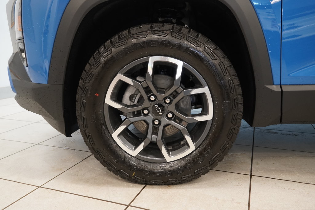 2027 Chevrolet Equinox ACTIV - Photo 16