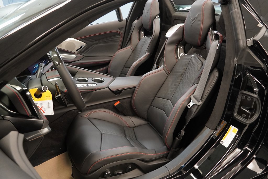 2026 Chevrolet Corvette Z06 3LZ Convertible photo 3