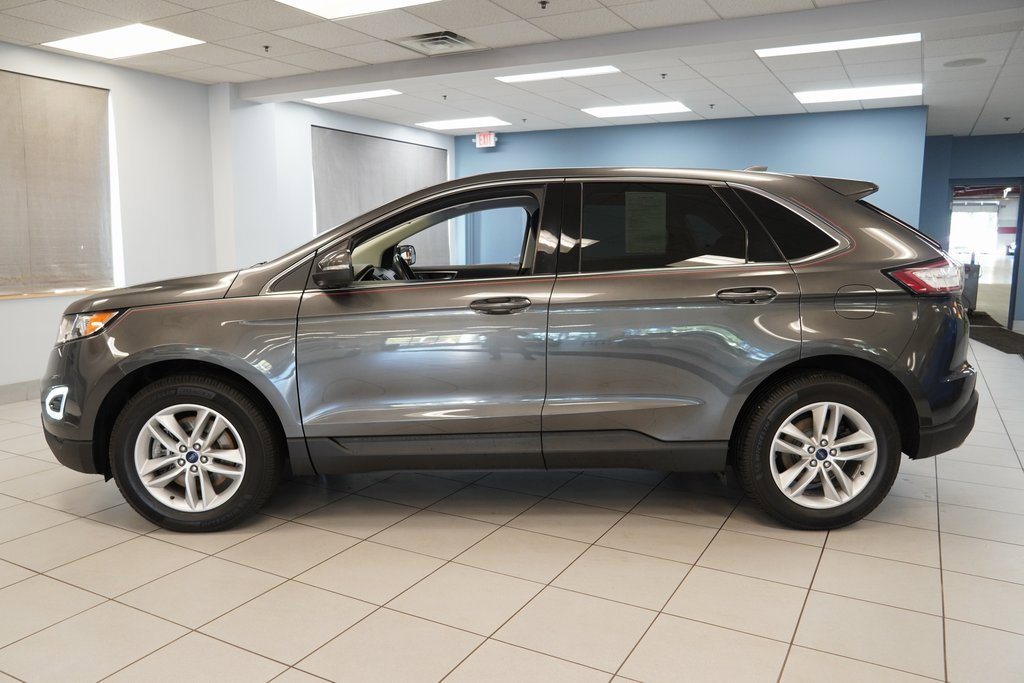 2017 Ford Edge SEL photo 2