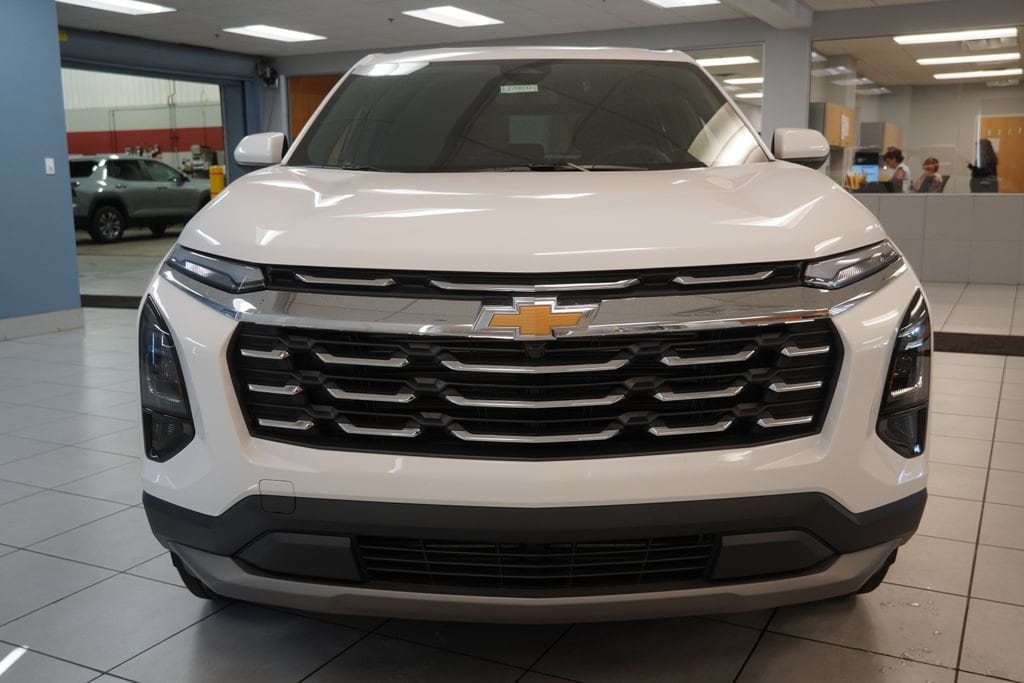 2027 Chevrolet Equinox LT - Photo 16