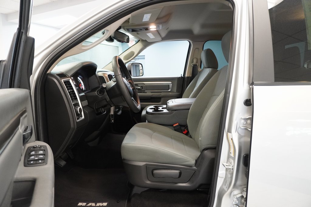 2018 Ram 2500 SLT photo 3