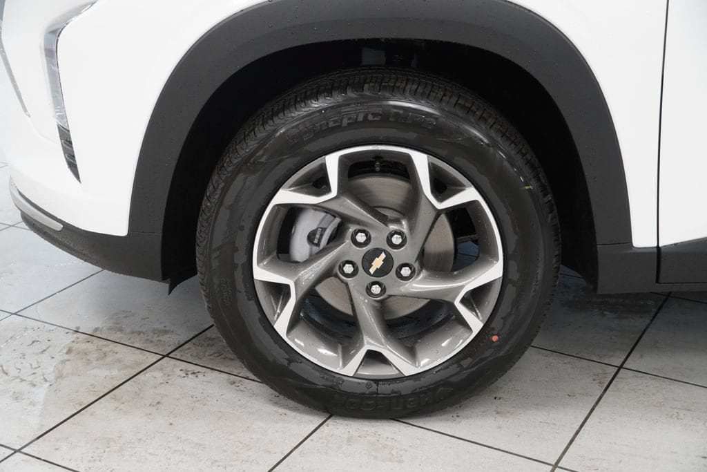 2026 Chevrolet Trax LT - Photo 16