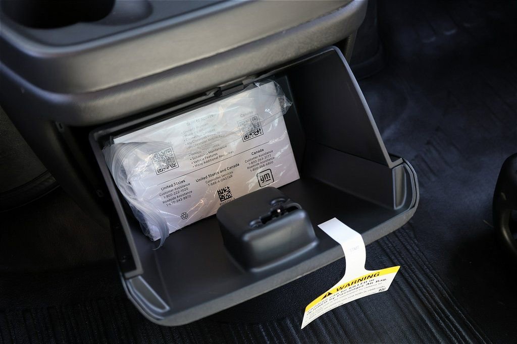 2025 Chevrolet Express Cargo Work Van - Photo 37