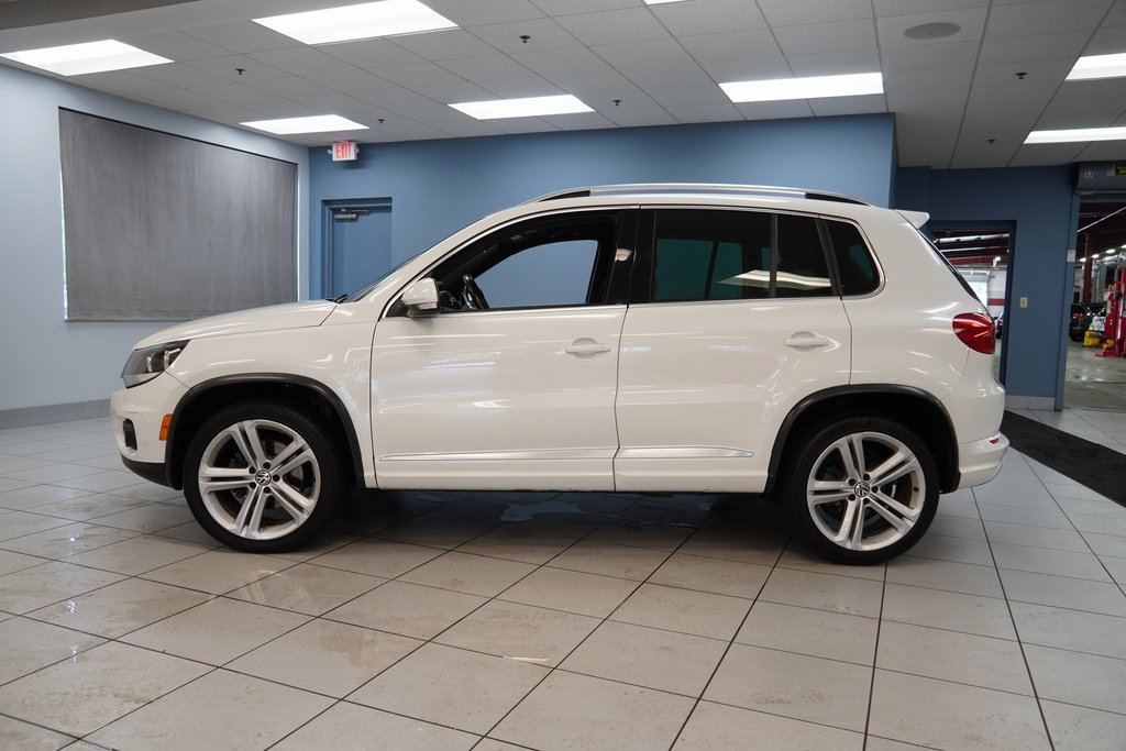 Used 2016 Volkswagen Tiguan R-Line with VIN WVGBV7AX0GW010884 for sale in Strongsville, OH